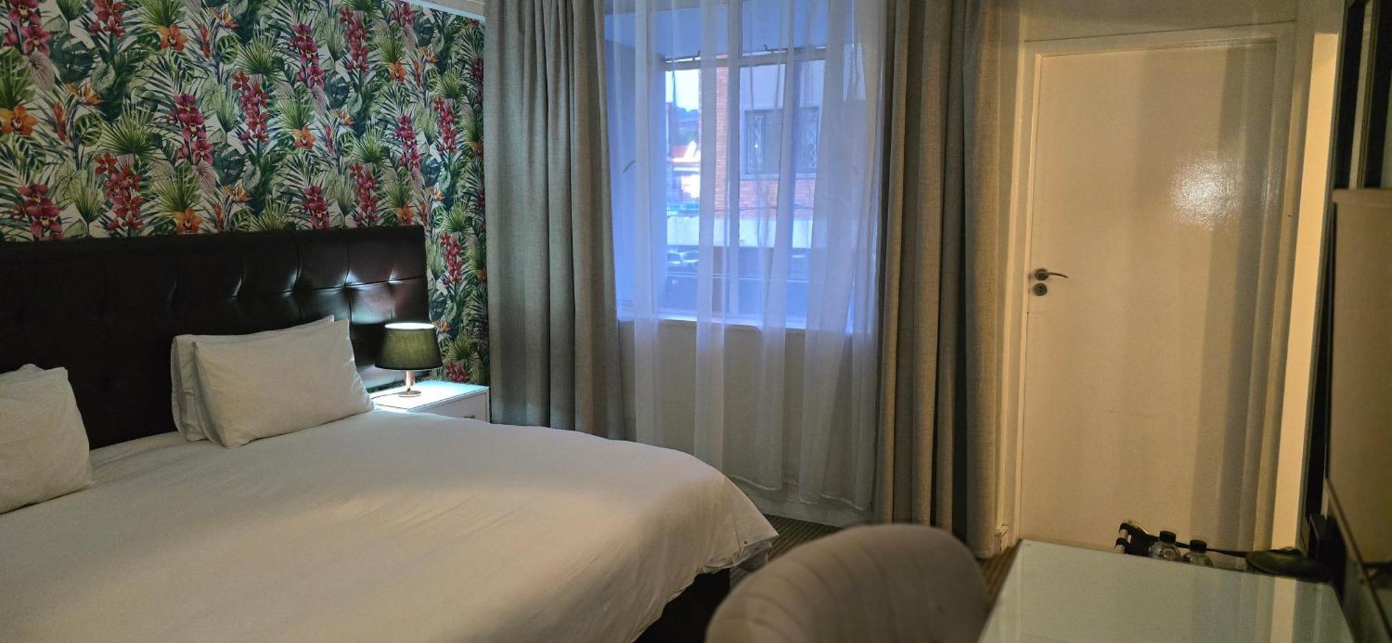 Ascot Hotel Йоханнесбург Экстерьер фото
